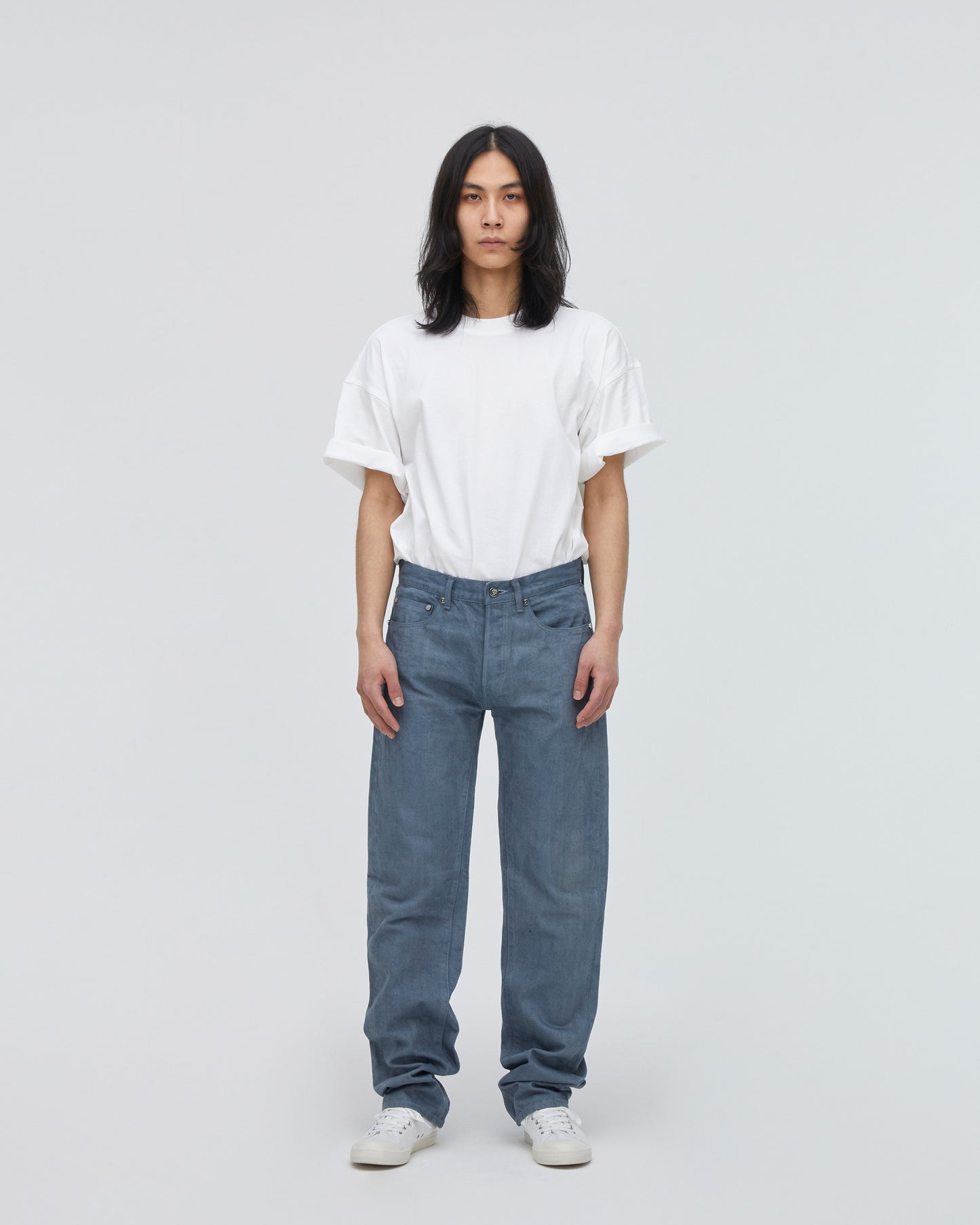 Standard Straight MODEL<br>フロントフィットスタイル<br>股下にスッキリと美しい三角形が見えるようにマチを施し立体的に仕上げています。