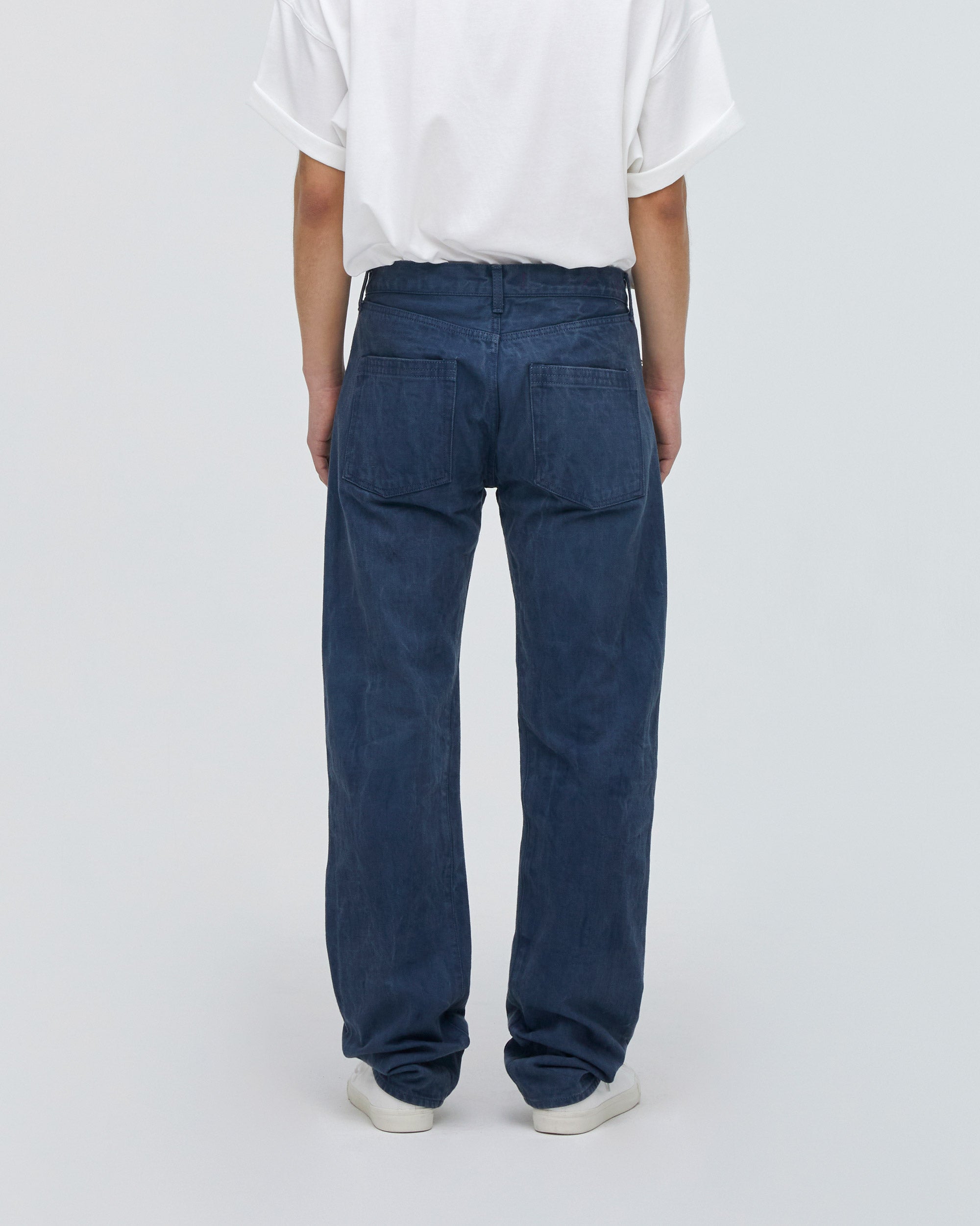 バックフィットスタイル<br>ヒップを包み込むように作った立体的なバックスタイルは小尻効果があります。