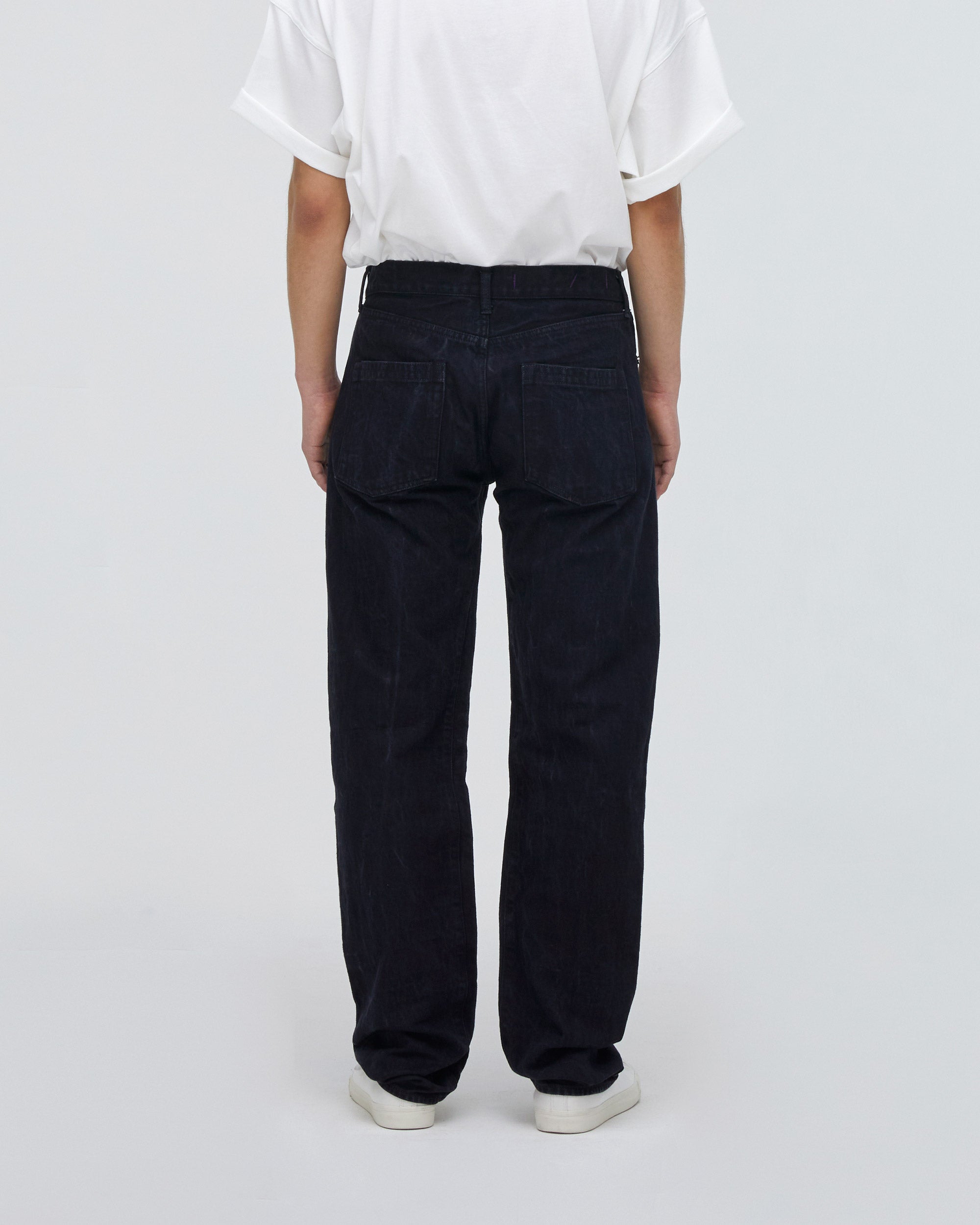 バックフィットスタイル<br>ヒップを包み込むように作った立体的なバックスタイルは小尻効果があります。