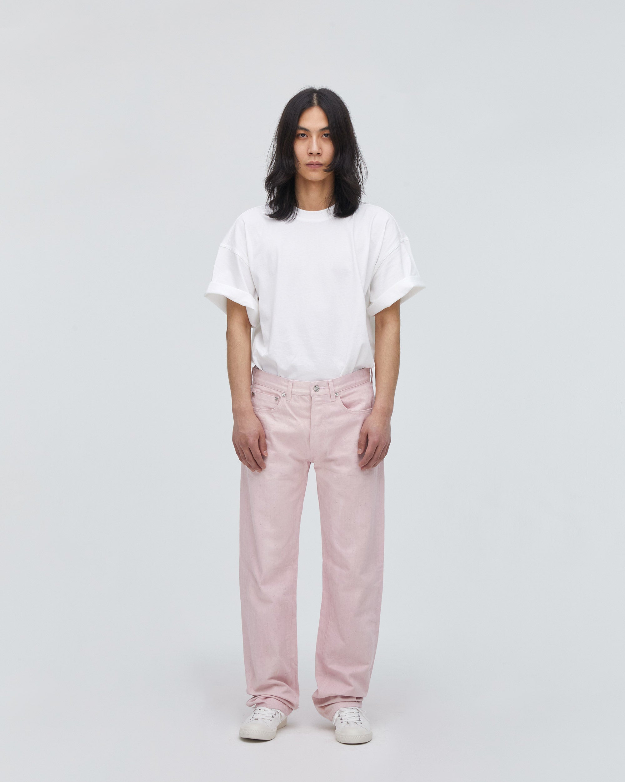 Standard Straight MODEL<br>フロントフィットスタイル<br>股下にスッキリと美しい三角形が見えるようにマチを施し立体的に仕上げています。