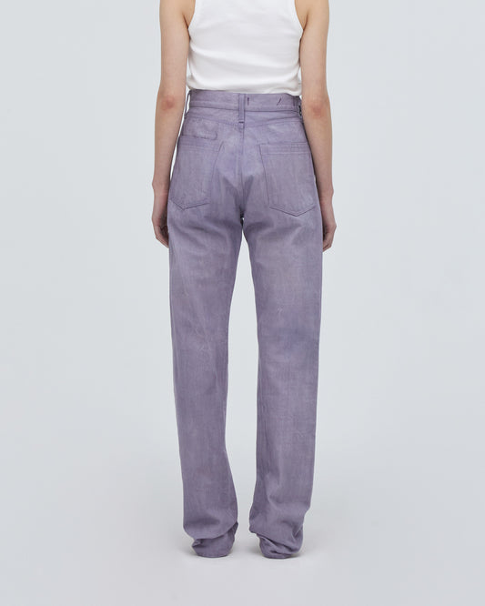 バックフィットスタイル<br>ヒップを包み込むように作った立体的なバックスタイルは小尻効果があります。