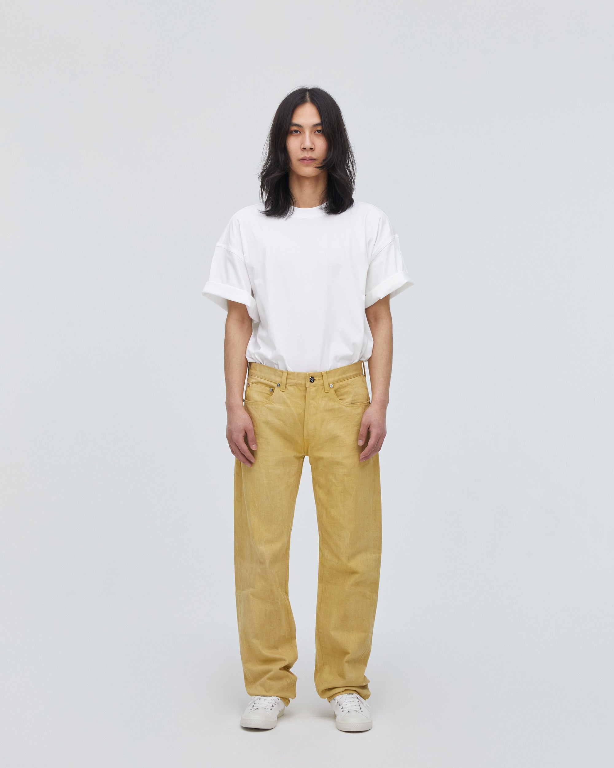 Standard Straight MODEL<br>フロントフィットスタイル<br>股下にスッキリと美しい三角形が見えるようにマチを施し立体的に仕上げています。