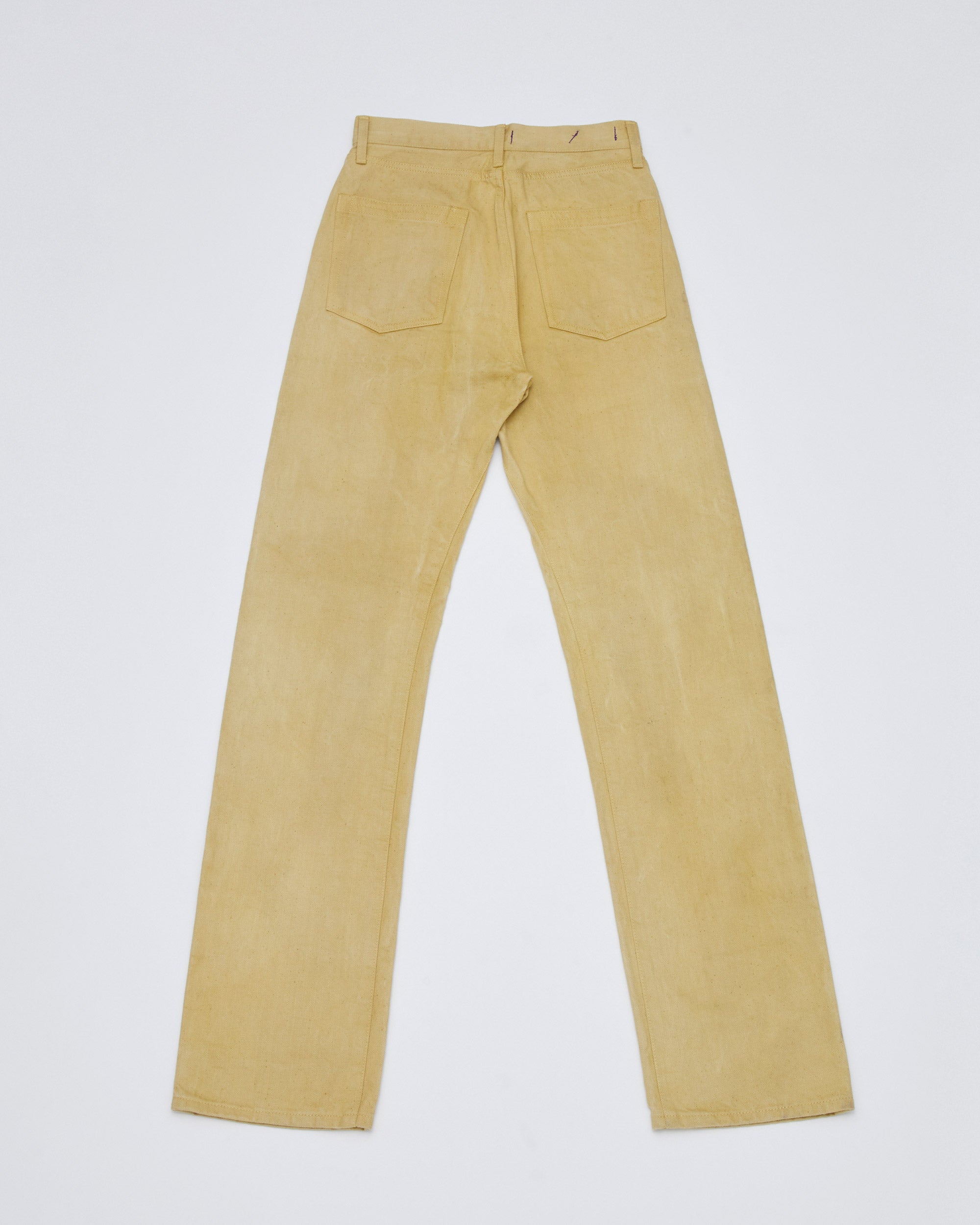 バックプットスタイル<br>ヨーク位置とポケット位置を上げることによりヒップUP効果があります。