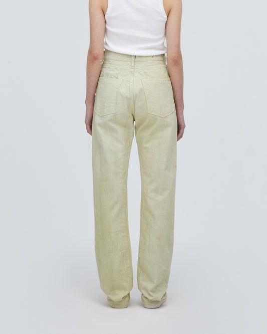 バックフィットスタイル<br>ヒップを包み込むように作った立体的なバックスタイルは小尻効果があります。