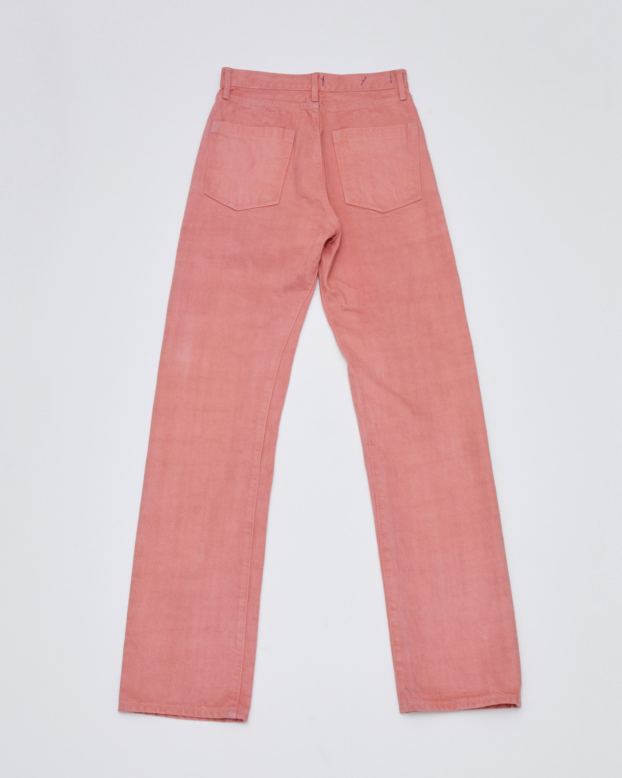 バックプットスタイル<br>ヨーク位置とポケット位置を上げることによりヒップUP効果があります。